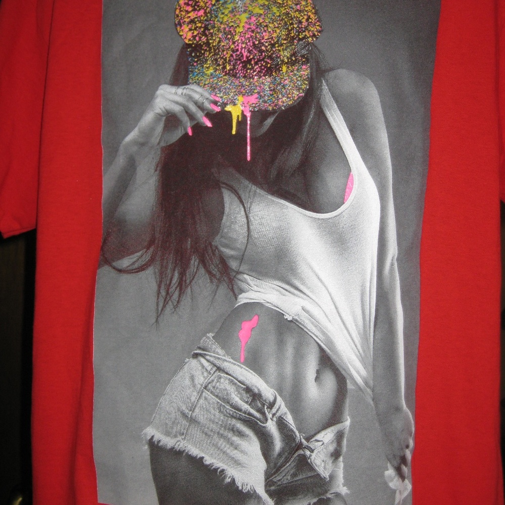 Hard 10 Men's Graphic Tee       Size XL